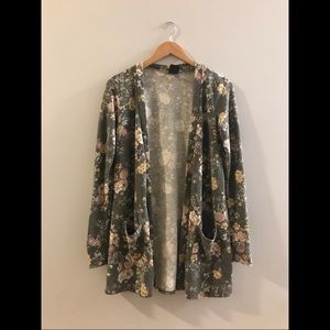 Gray Floral Cardigan // Agnes & Dora